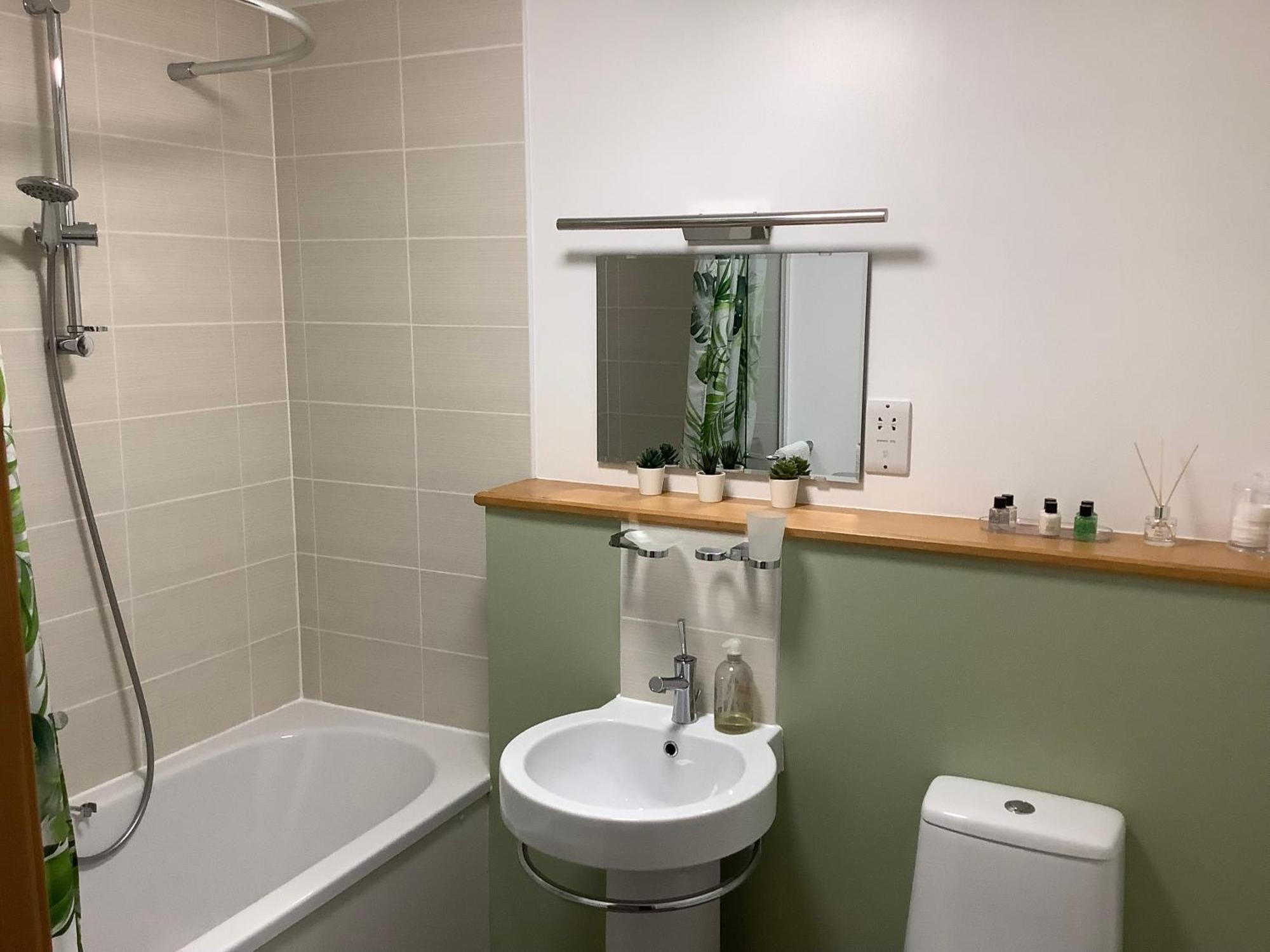 37 Farraline Court, City Centre Apartment Inverness Bagian luar foto